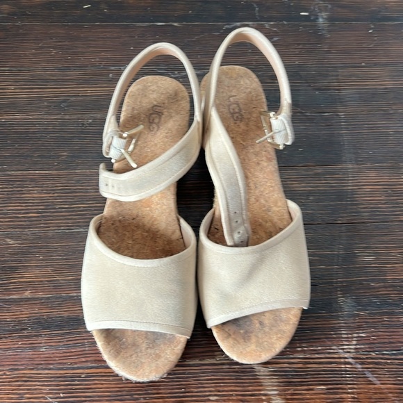 Ugg Maybell Sandals Womens 10 - Picture 4 of 5